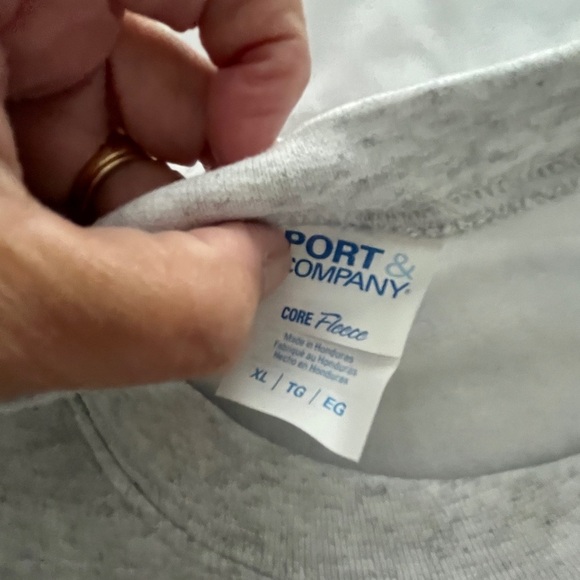 Holiday Sweatshirt “Green Bean Casserole Queen”Gray Size XL. NWOT - Picture 2 of 2